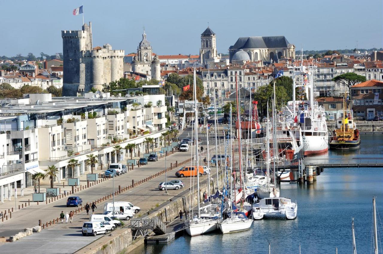 Charmant Cocon Iode Cosy Equipe, Baigne De Lumiere, Situe Au Coeur De La Rochelle A 1Min A Pied Du Marche Central Avec Tv Et Wifi Exterior photo